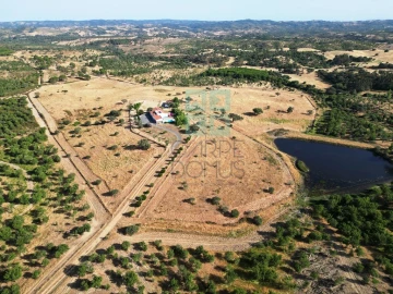 Moradia T5 para Venda em Garvão e Santa Luzia