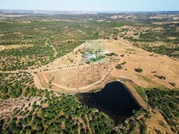 Moradia T5 para Venda em Garvão e Santa Luzia