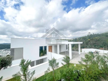Moradia T3 para Venda em Monchique