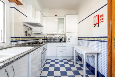 Apartamento T2 para Venda em Sesimbra (Santiago)