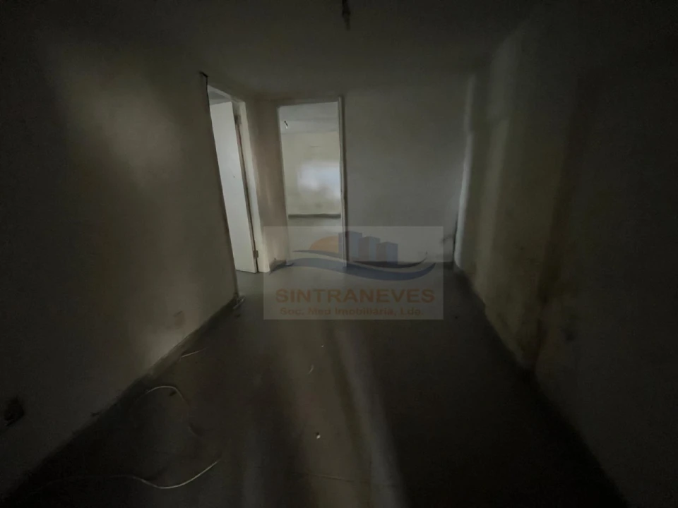 Apartamento T2 para Venda em Odivelas Foto 3