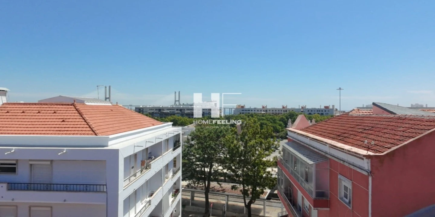 Apartamento T3 para Venda em Parque das Nações Foto 1