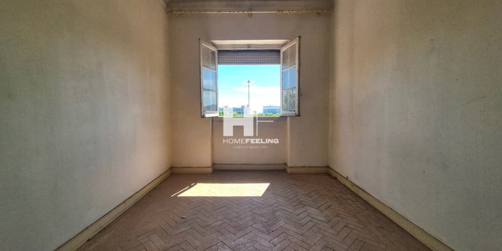 Apartamento T3 para Venda em Parque das Nações Foto 7