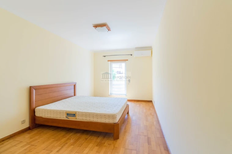 Apartamento T2 para Arrendamento em Algés, Linda-A-Velha e Cruz Quebrada-Dafundo Foto 17