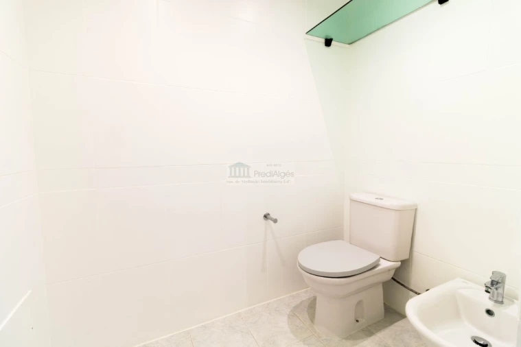 Apartamento T2 para Arrendamento em Algés, Linda-A-Velha e Cruz Quebrada-Dafundo Foto 21
