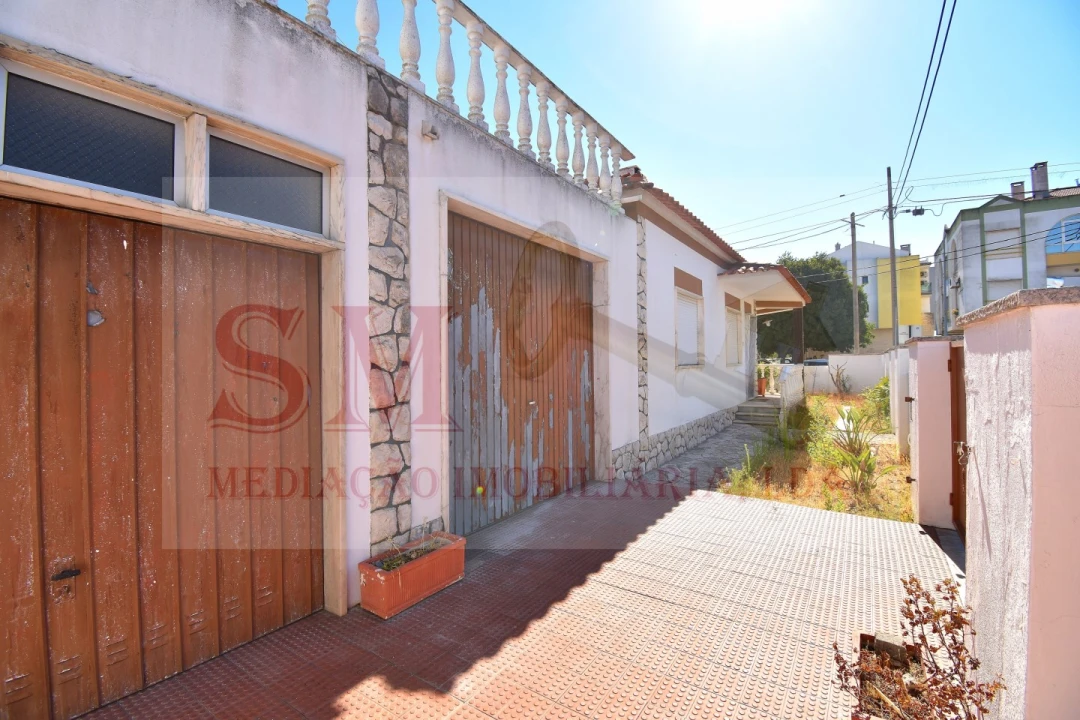 Moradia T4 para Venda em Seixal, Arrentela e Aldeia de Paio Pires Foto 9
