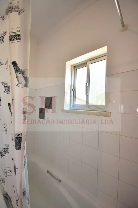 Moradia T4 para Venda em Seixal, Arrentela e Aldeia de Paio Pires