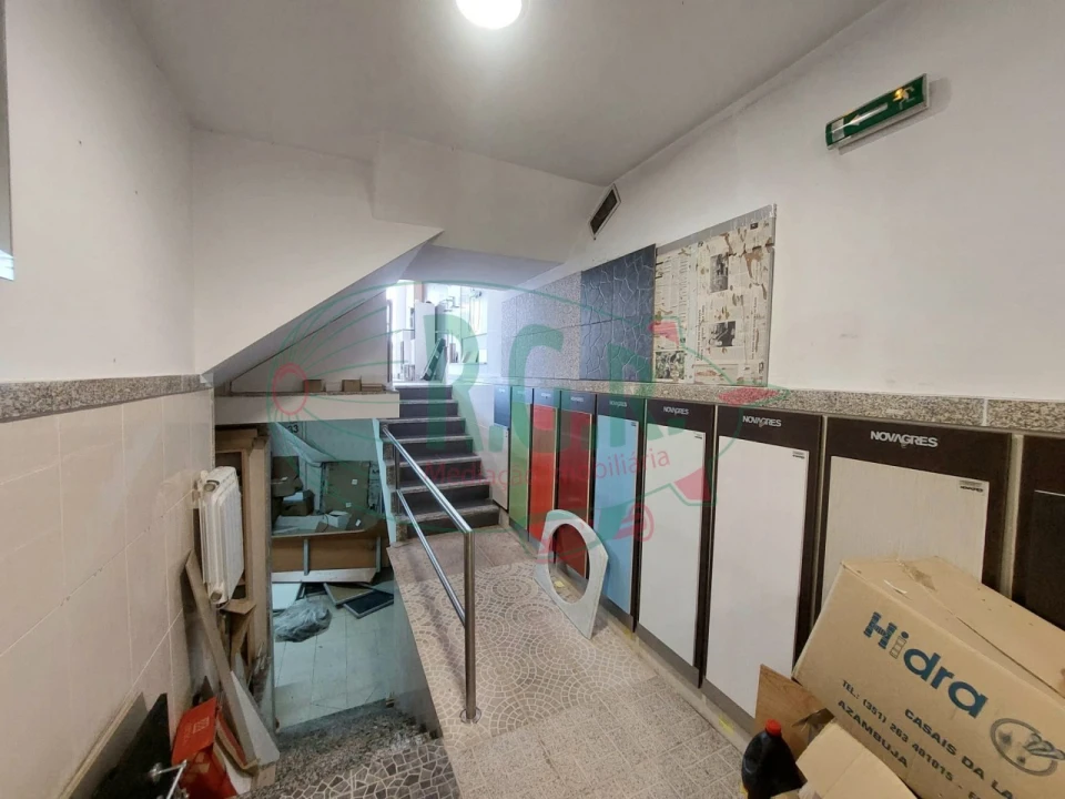 Loja para Venda em Custóias, Leça do Balio e Guifões Foto 3