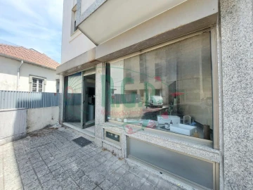 Loja para Venda em Custóias, Leça do Balio e Guifões