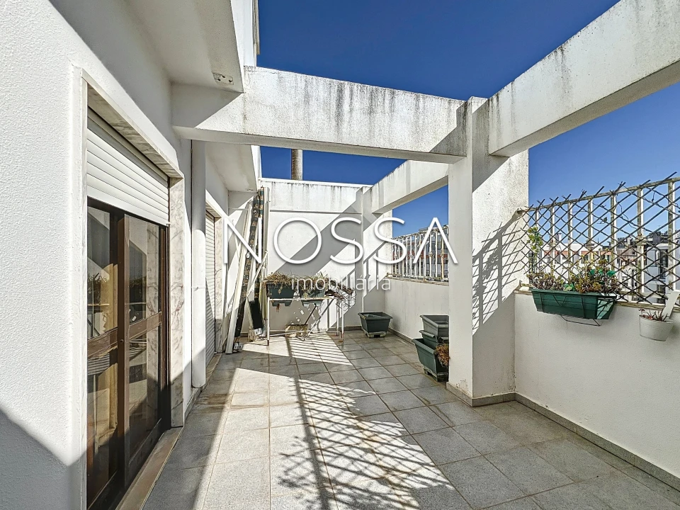 Apartamento T3 para Venda em Algueirão-Mem Martins Foto 16
