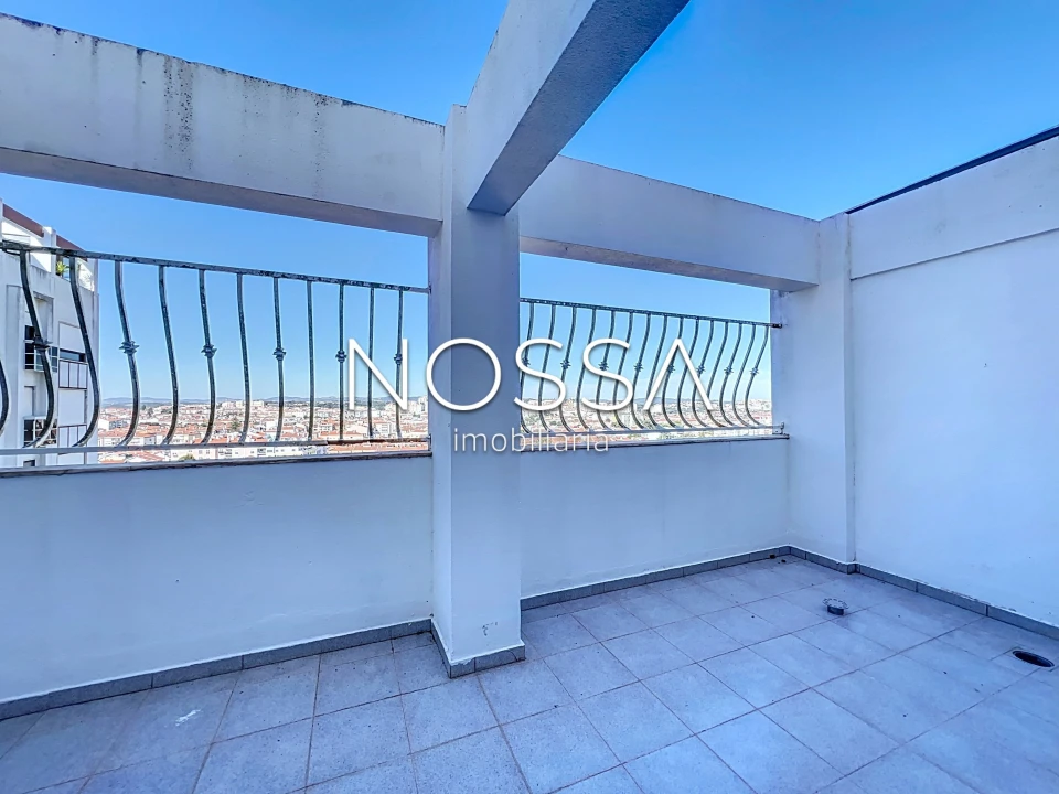 Apartamento T3 para Venda em Algueirão-Mem Martins Foto 11