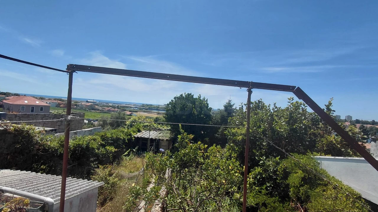 Moradia T3 para Venda em Azurara Foto 7