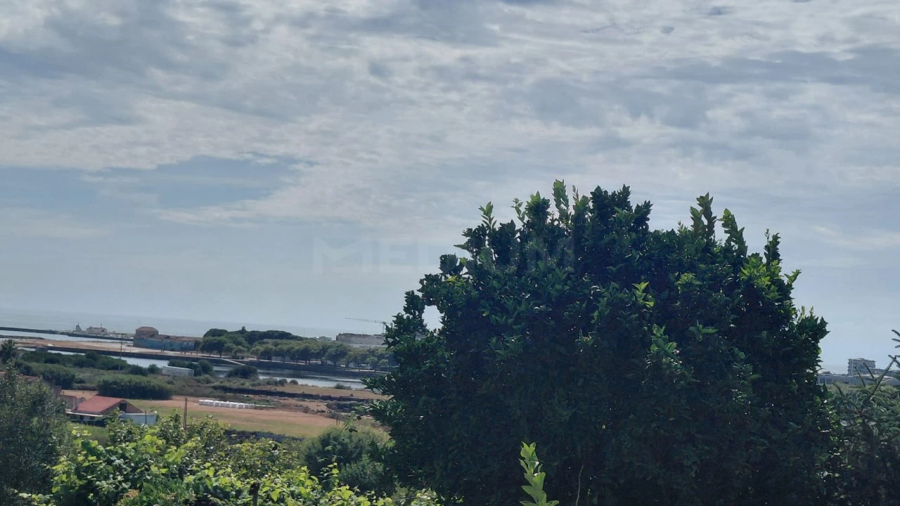 Moradia T3 para Venda em Azurara Foto 9