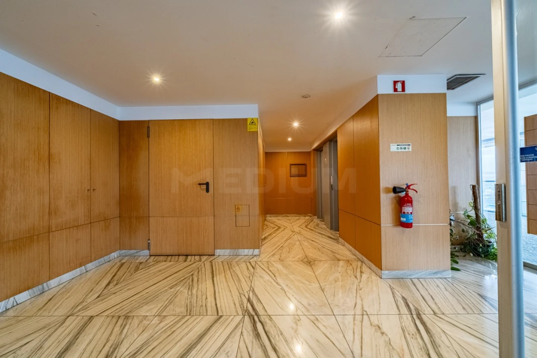 Apartamento T2 para Venda em Campanhã Foto 20