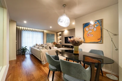 Apartamento T2 para Venda em Campanhã