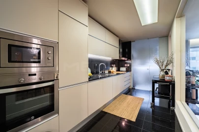 Apartamento T2 para Venda em Campanhã