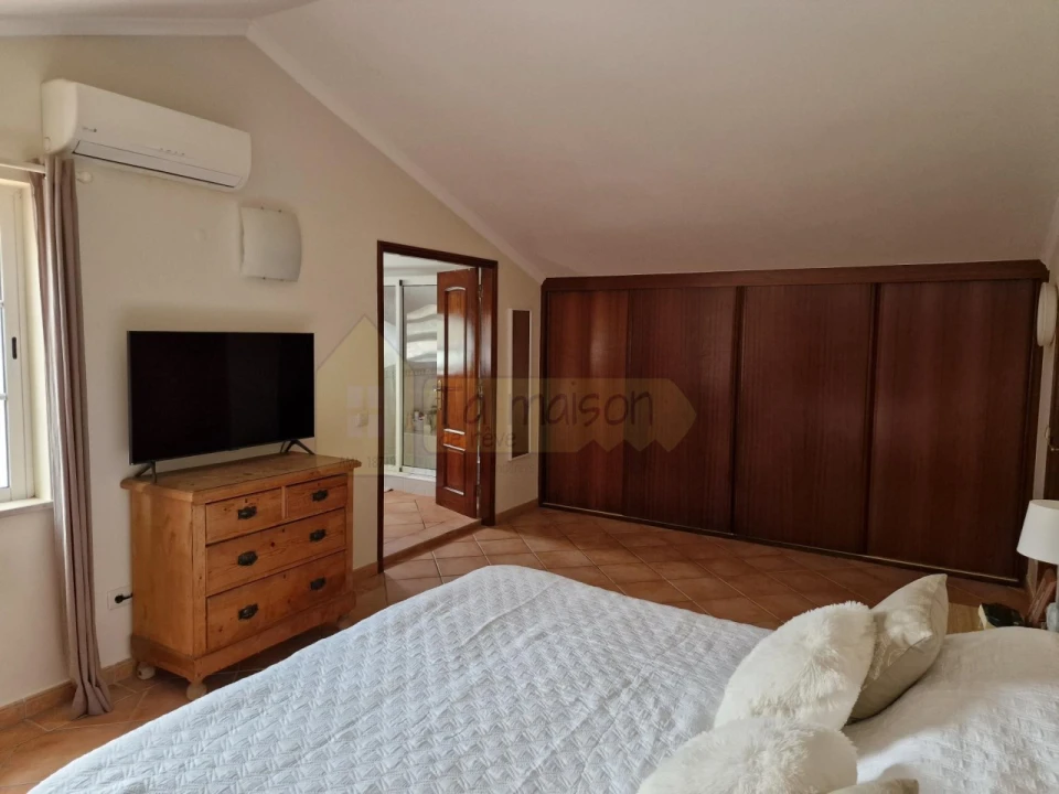 Moradia T4 para Venda em São Brás de Alportel Foto 34