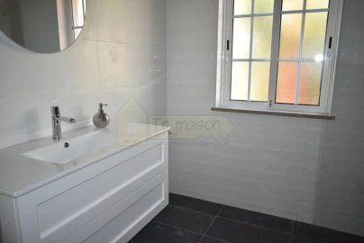 Moradia T4 para Venda em São Brás de Alportel