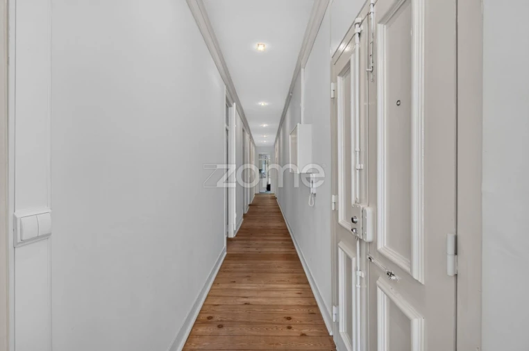 Apartamento T6 para Venda em Avenidas Novas Foto 34