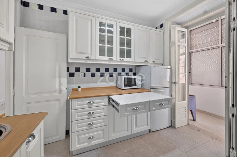 Apartamento T6 para Venda em Avenidas Novas Foto 42
