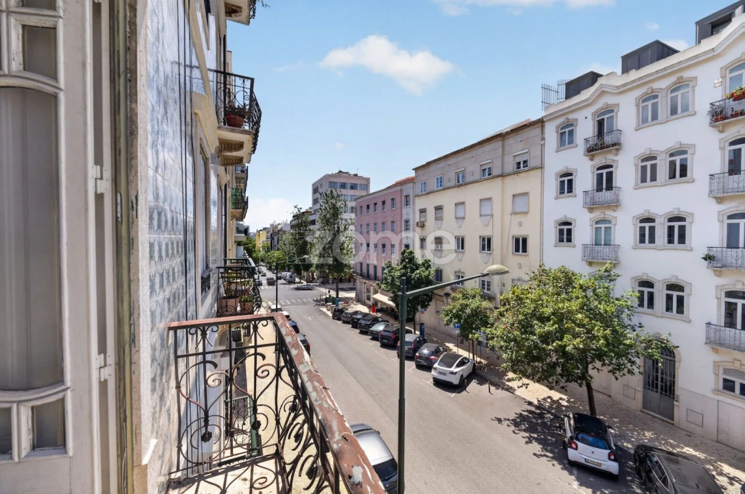 Apartamento T6 para Venda em Avenidas Novas Foto 12