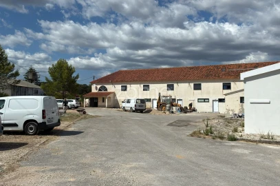 Prédio para Venda em Bugalhos