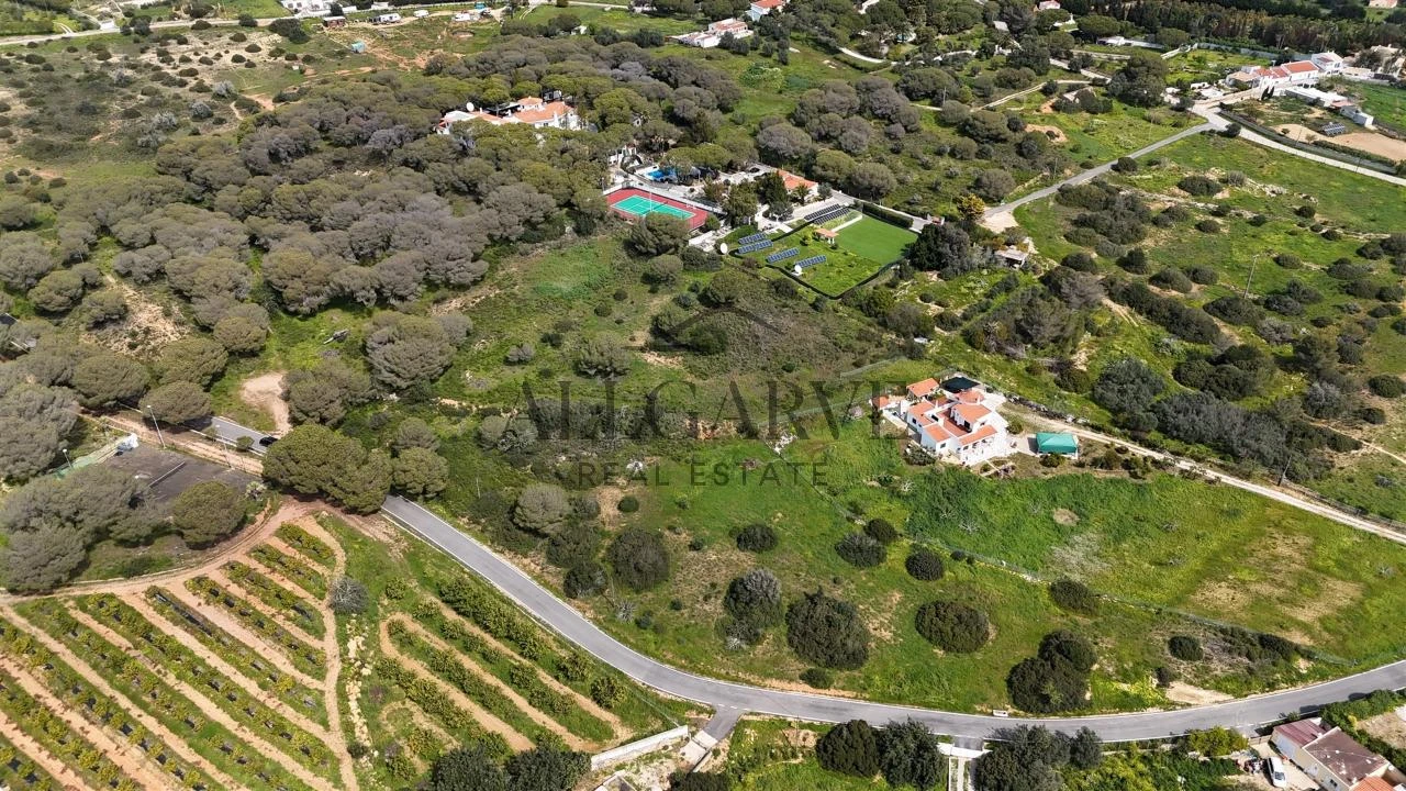 Terreno para Venda em Porches Foto 1