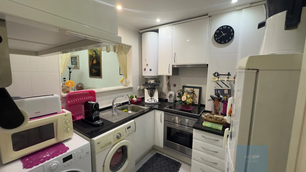 Apartamento T1 para Venda em Venteira Foto 5