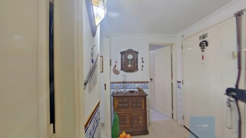 Apartamento T1 para Venda em Venteira