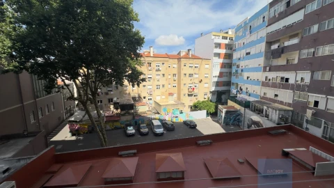 Apartamento T1 para Venda em Venteira