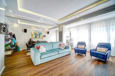 Apartamento T3 para Venda em Oeiras e São Julião da Barra, Paço de Arcos e Caxias