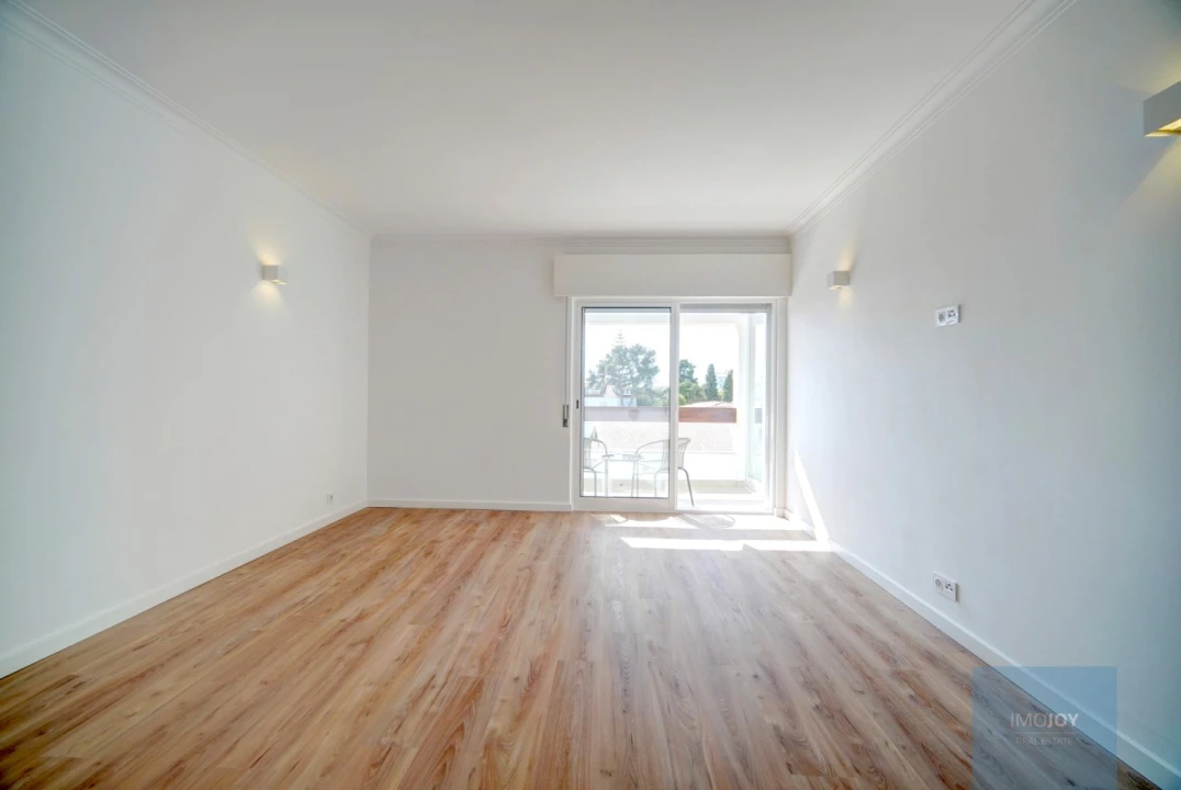 Apartamento T1 para Venda em Alcabideche Foto 5