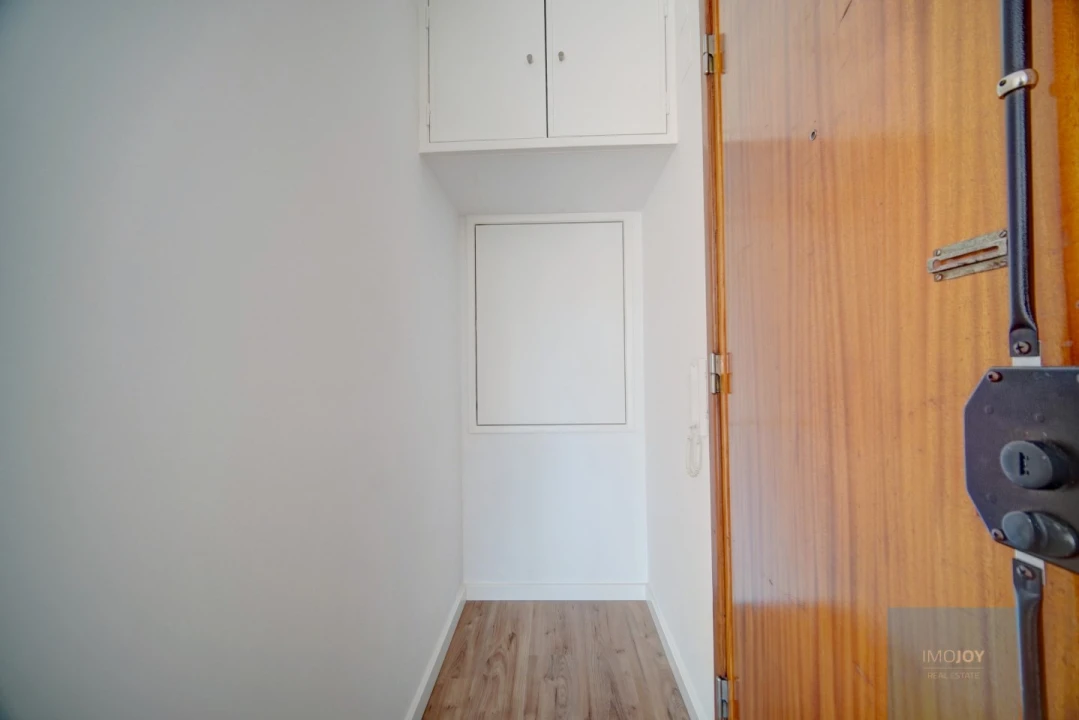Apartamento T1 para Venda em Alcabideche Foto 28