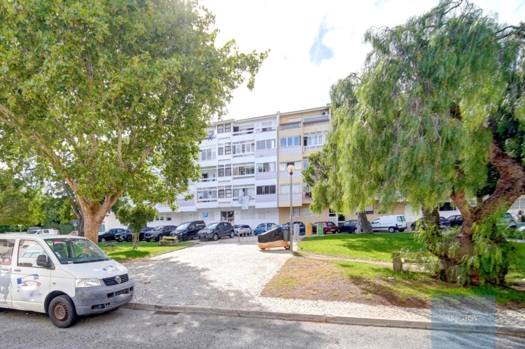 Apartamento T1 para Venda em Alcabideche Foto 33