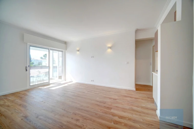 Apartamento T1 para Venda em Alcabideche Foto 4