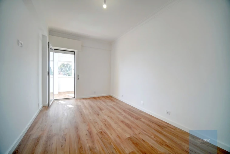 Apartamento T1 para Venda em Alcabideche Foto 16