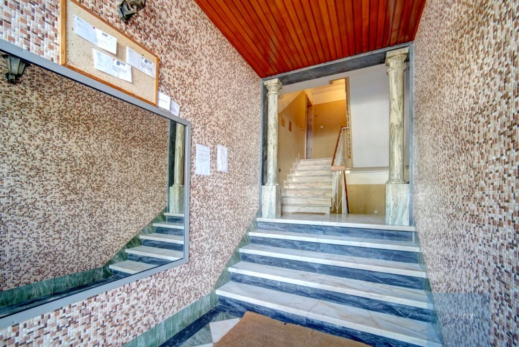 Apartamento T1 para Venda em Alcabideche Foto 30