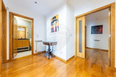 Apartamento T4 para Venda em Lumiar