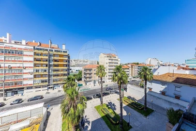 Apartamento T4 para Venda em Lumiar