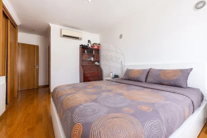 Apartamento T4 para Venda em Lumiar