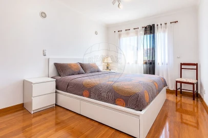 Apartamento T4 para Venda em Lumiar