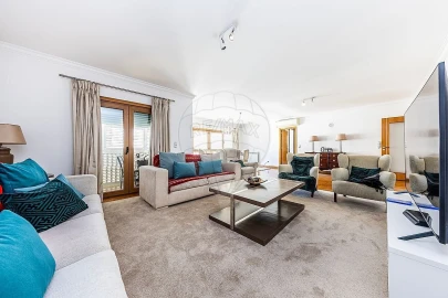 Apartamento T4 para Venda em Lumiar