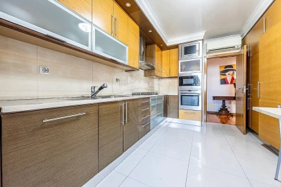 Apartamento T4 para Venda em Lumiar