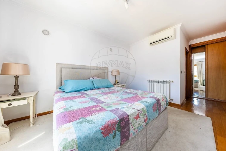 Apartamento T4 para Venda em Lumiar Foto 21