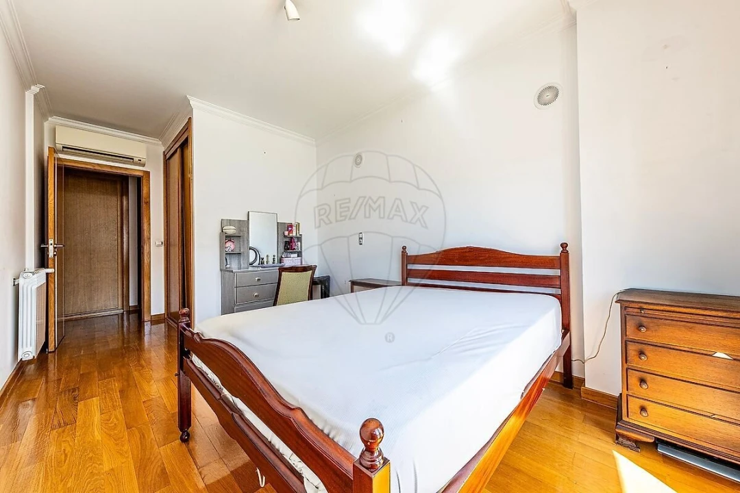 Apartamento T4 para Venda em Lumiar Foto 19