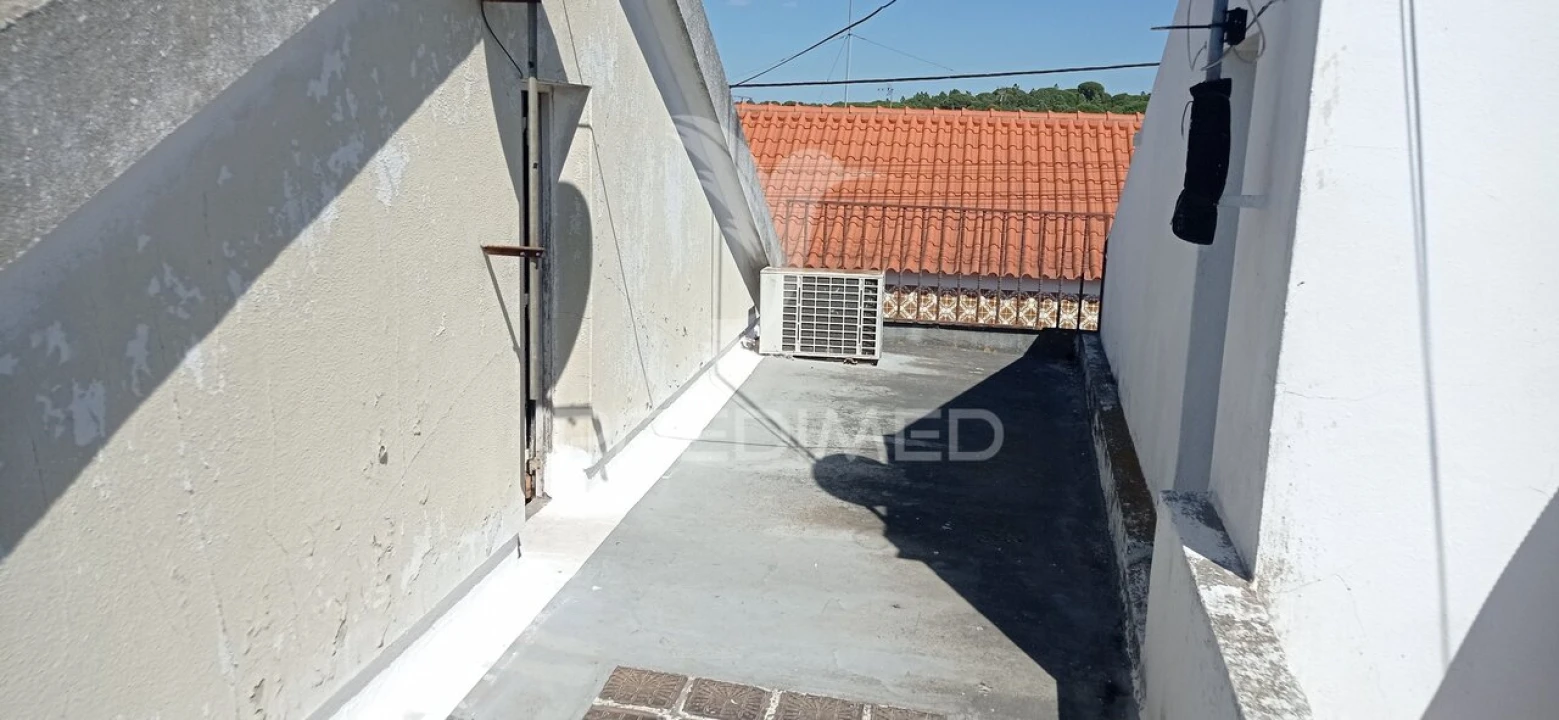 Moradia T6 para Venda em Couço Foto 28
