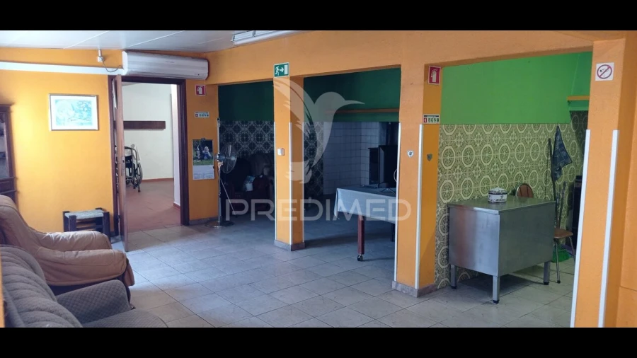 Moradia T6 para Venda em Couço