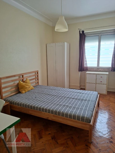 Apartamento T3 para Arrendamento em Alcantara