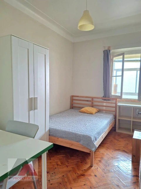 Apartamento T3 para Arrendamento em Alcantara