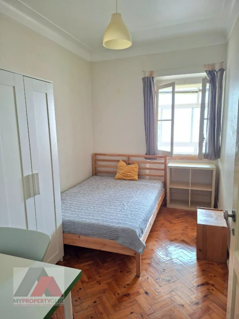 Apartamento T3 para Arrendamento em Alcantara